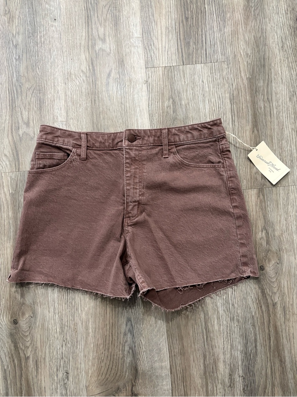 Universal Thread Women’s High-Rise Frayed Hem Shorts in Mauve